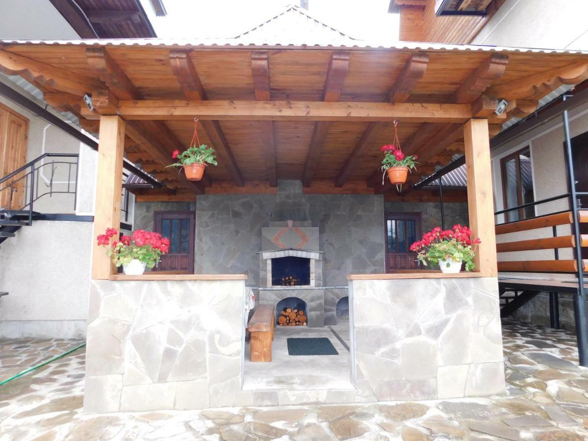 Glanz Cottage Yaremtche Extérieur photo